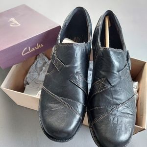 Clark black shoes size 11W